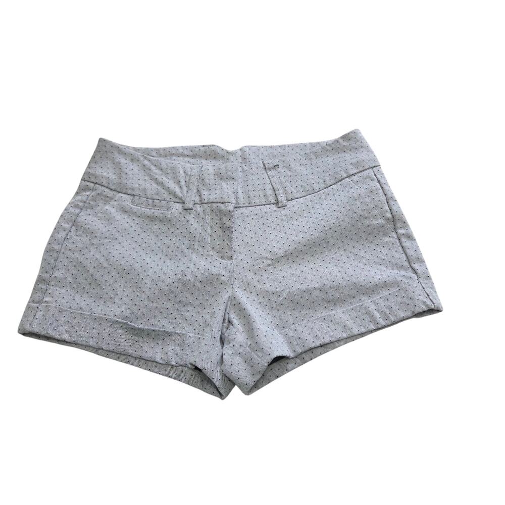 Maurices casual/dress shorts with black dots womans size 5/6